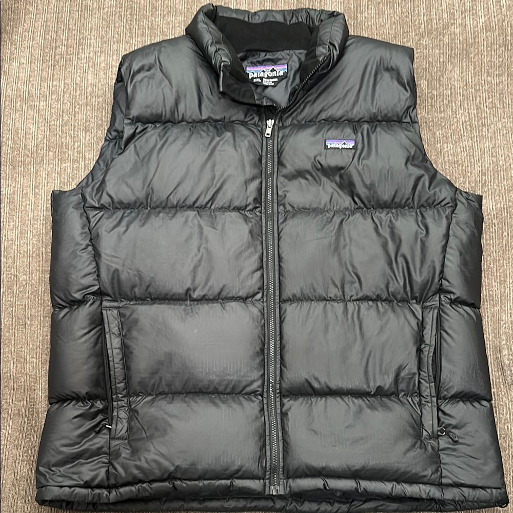 Patagonia Black Puffer Vest